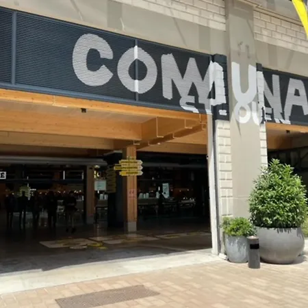 アパート Duplex Adjoining The Eiffel Hall La Communale サン・トゥアン