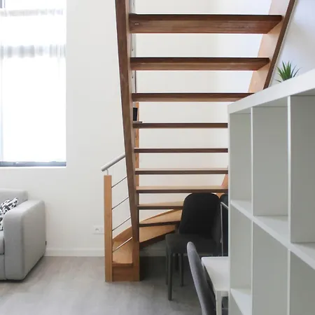 Duplex Adjoining The Eiffel Hall La Communale
